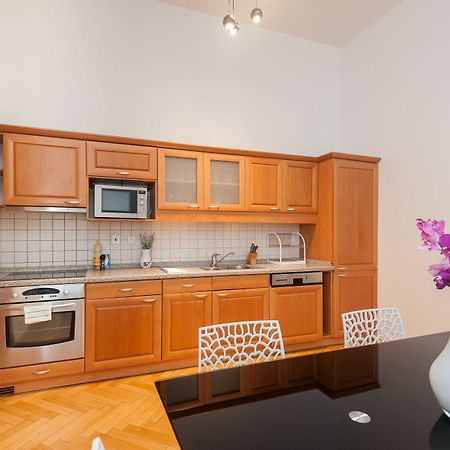 Slovansky Dum Boutique Apartments Prag Exterior foto